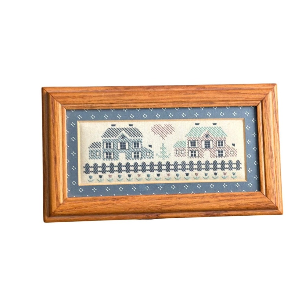 Vintage Wood Covered Trinket Jewelry Box Cross Stitch Cottages Americana